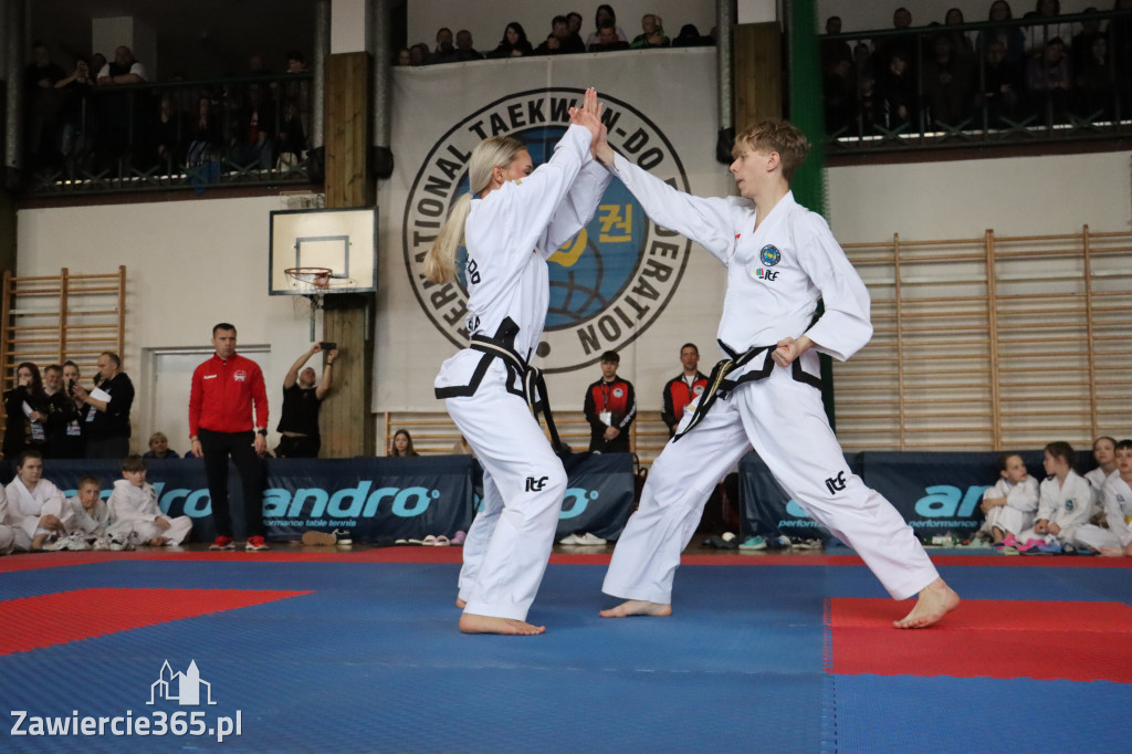 Fotorelacja: Zawody Taekwon-do Jura Cup oraz Międzywojewódzkie Mistrzostwa Juniorów w Łazach