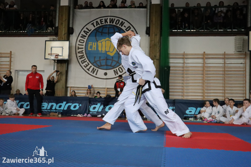 Fotorelacja: Zawody Taekwon-do Jura Cup oraz Międzywojewódzkie Mistrzostwa Juniorów w Łazach