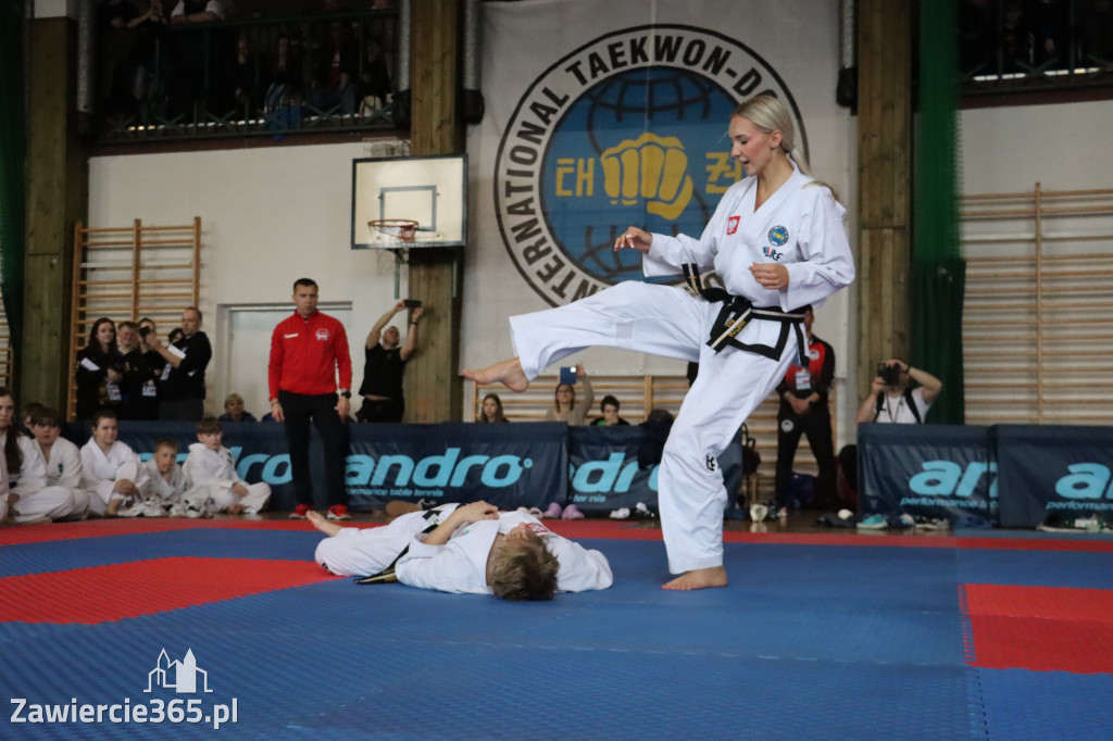Fotorelacja: Zawody Taekwon-do Jura Cup oraz Międzywojewódzkie Mistrzostwa Juniorów w Łazach