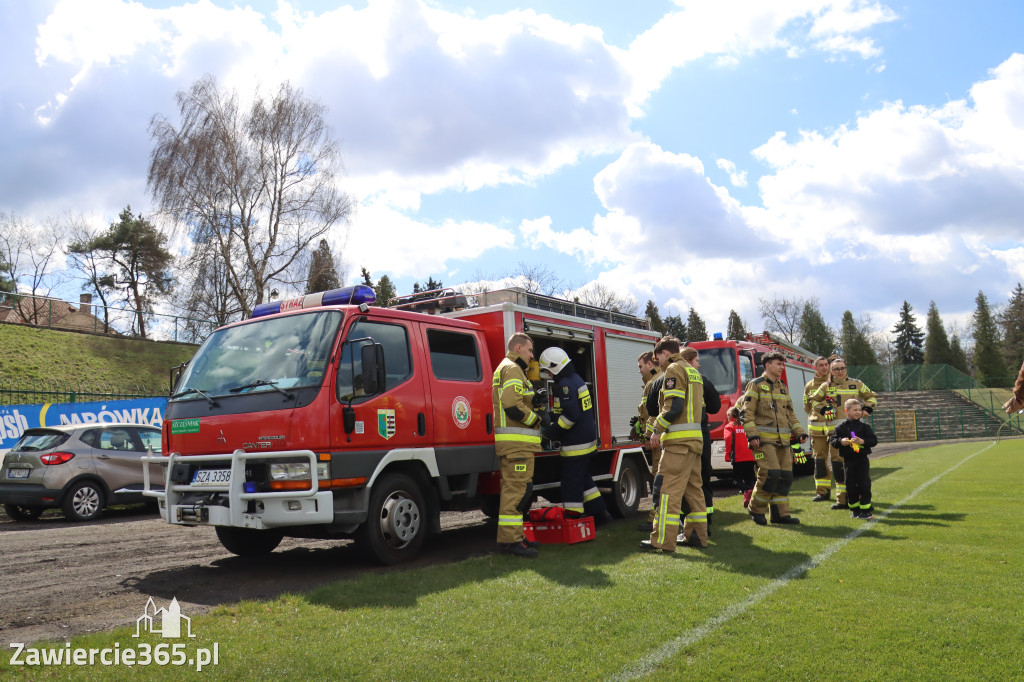 Fotorelacja: Lany Poniedziałek w Zawierciu!