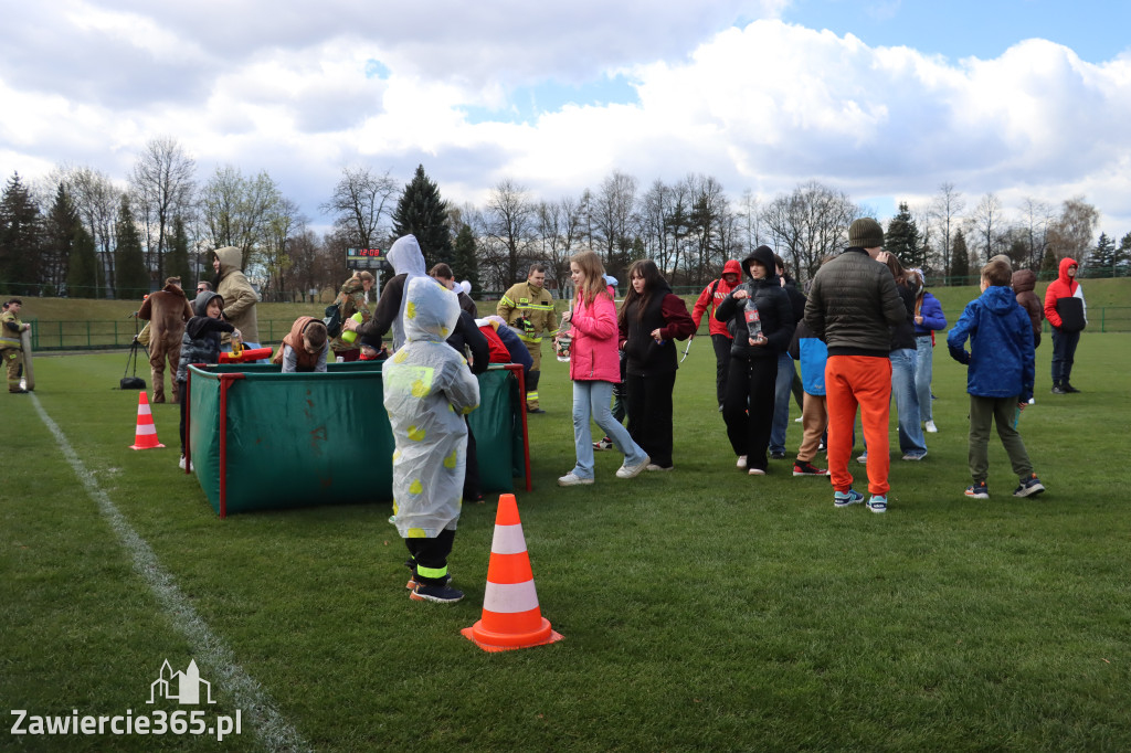 Fotorelacja: Lany Poniedziałek w Zawierciu!