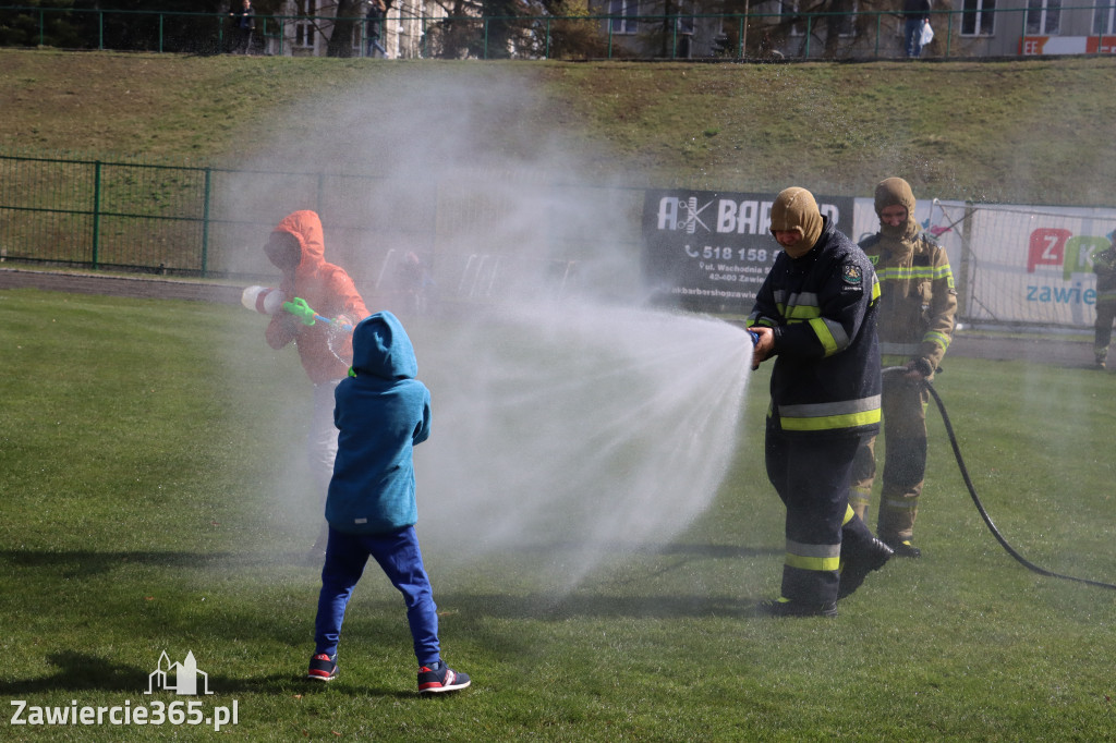 Fotorelacja: Lany Poniedziałek w Zawierciu!