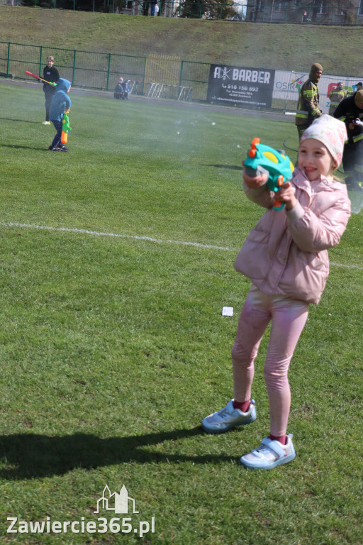 Fotorelacja: Lany Poniedziałek w Zawierciu!