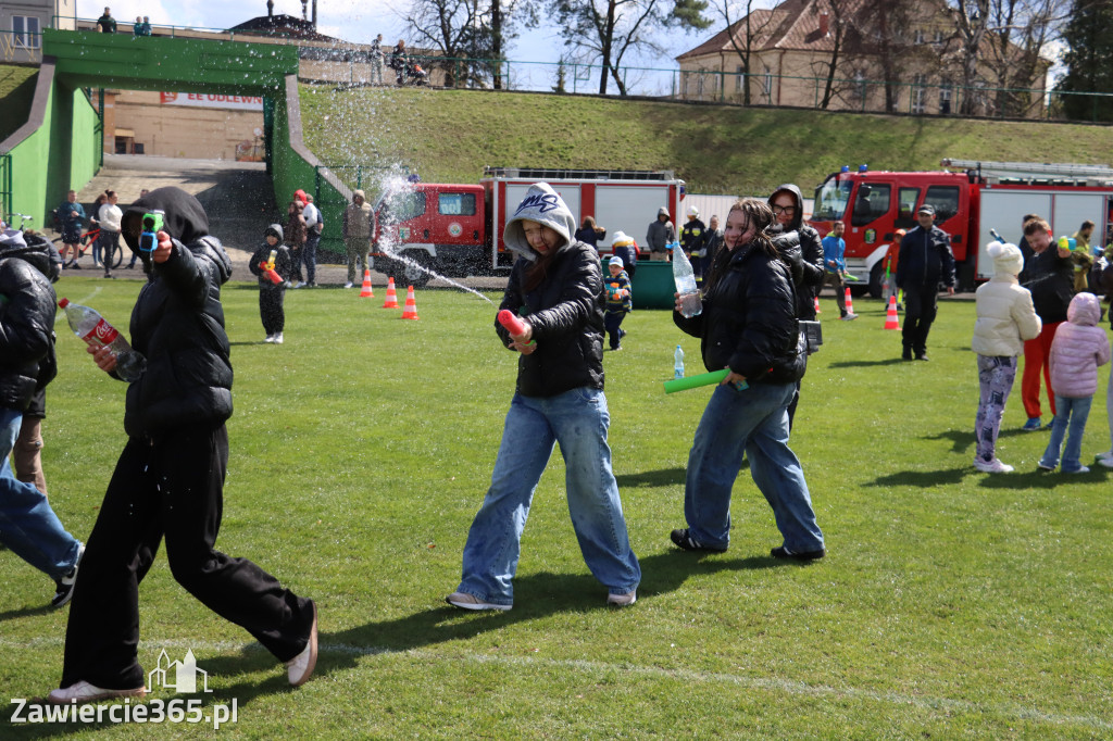 Fotorelacja: Lany Poniedziałek w Zawierciu!