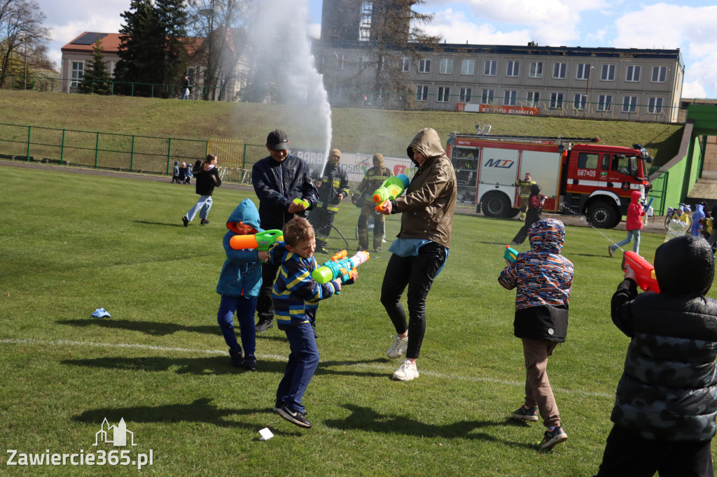 Fotorelacja: Lany Poniedziałek w Zawierciu!