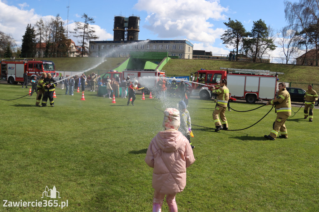 Fotorelacja: Lany Poniedziałek w Zawierciu!