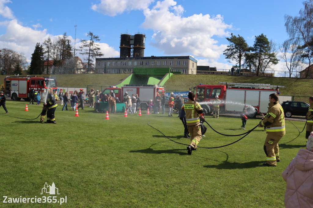 Fotorelacja: Lany Poniedziałek w Zawierciu!