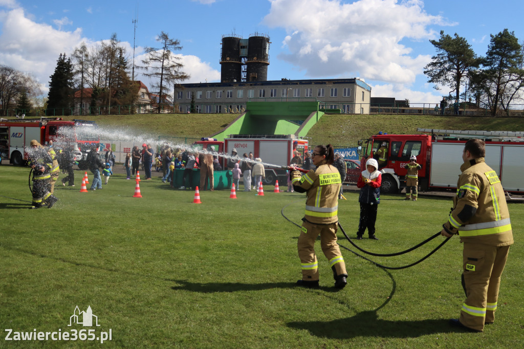 Fotorelacja: Lany Poniedziałek w Zawierciu!
