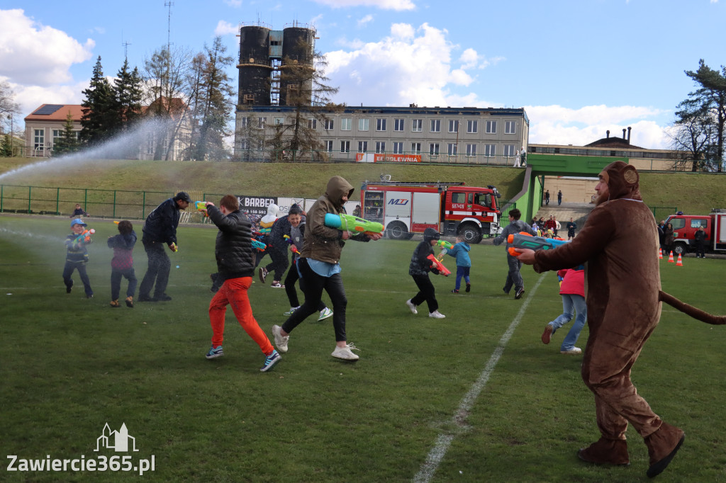 Fotorelacja: Lany Poniedziałek w Zawierciu!