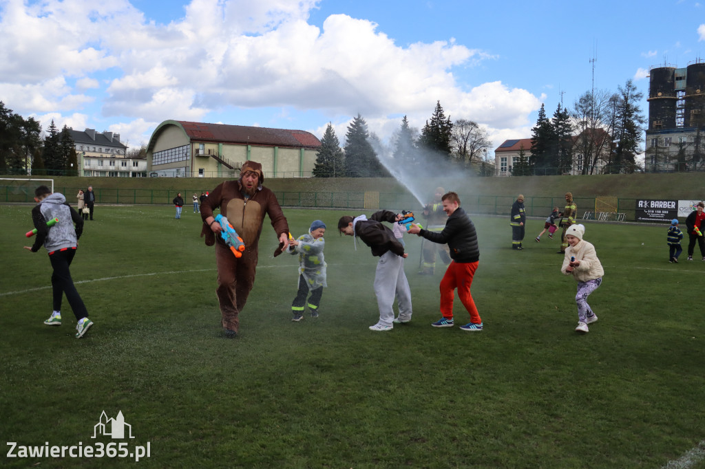Fotorelacja: Lany Poniedziałek w Zawierciu!