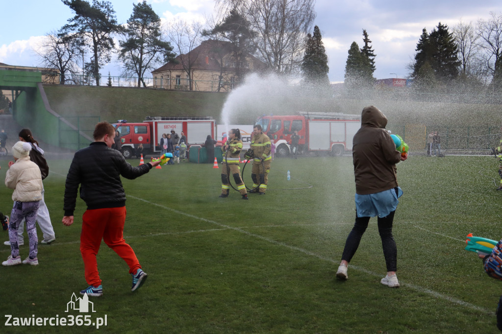 Fotorelacja: Lany Poniedziałek w Zawierciu!