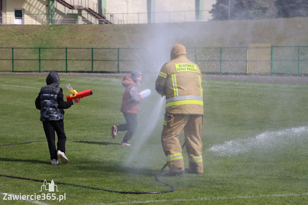 Fotorelacja: Lany Poniedziałek w Zawierciu!