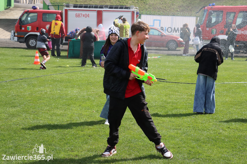 Fotorelacja: Lany Poniedziałek w Zawierciu!