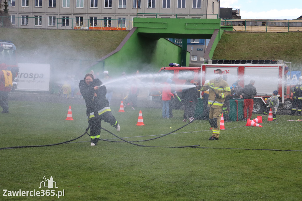 Fotorelacja: Lany Poniedziałek w Zawierciu!