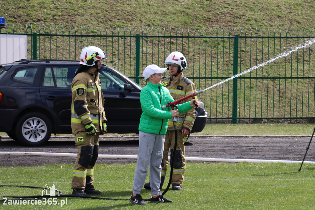 Fotorelacja: Lany Poniedziałek w Zawierciu!