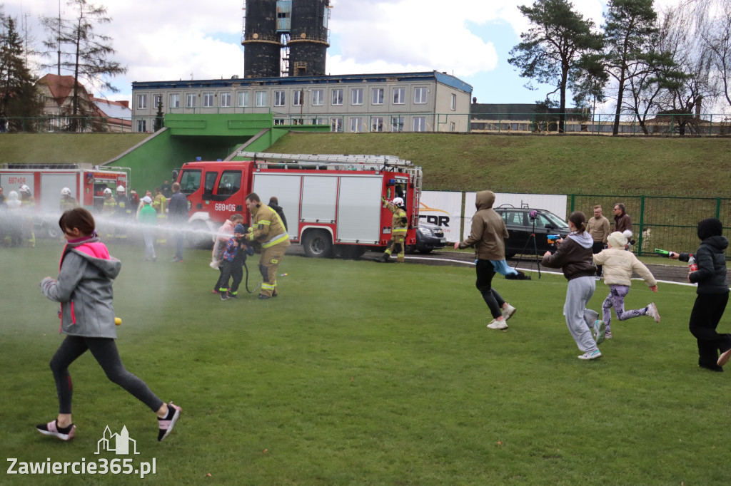 Fotorelacja: Lany Poniedziałek w Zawierciu!