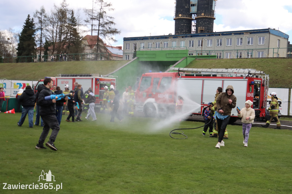 Fotorelacja: Lany Poniedziałek w Zawierciu!