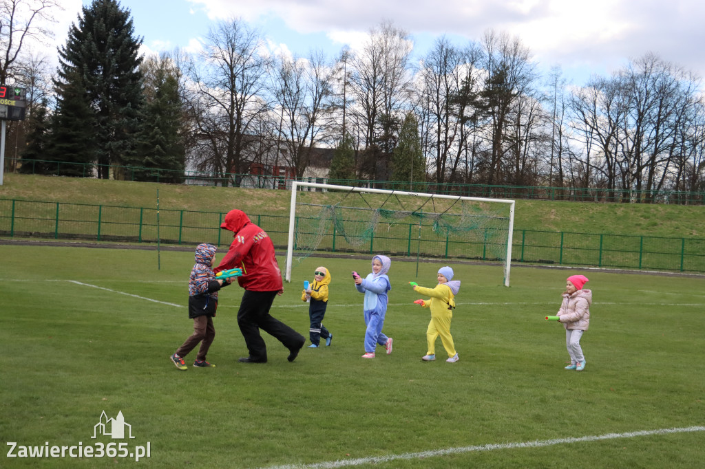 Fotorelacja: Lany Poniedziałek w Zawierciu!