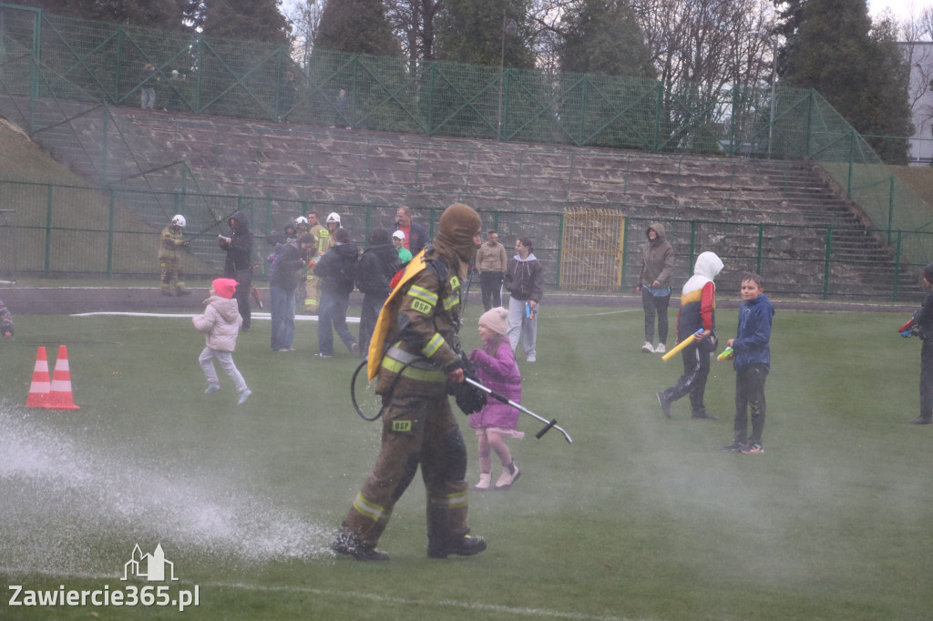 Fotorelacja: Lany Poniedziałek w Zawierciu!