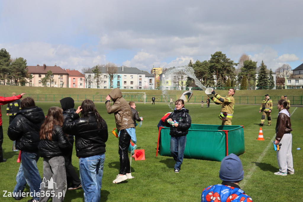 Fotorelacja: Lany Poniedziałek w Zawierciu!