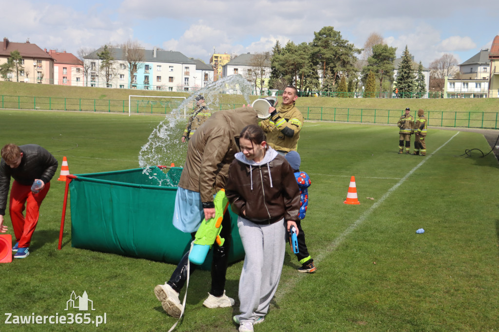Fotorelacja: Lany Poniedziałek w Zawierciu!