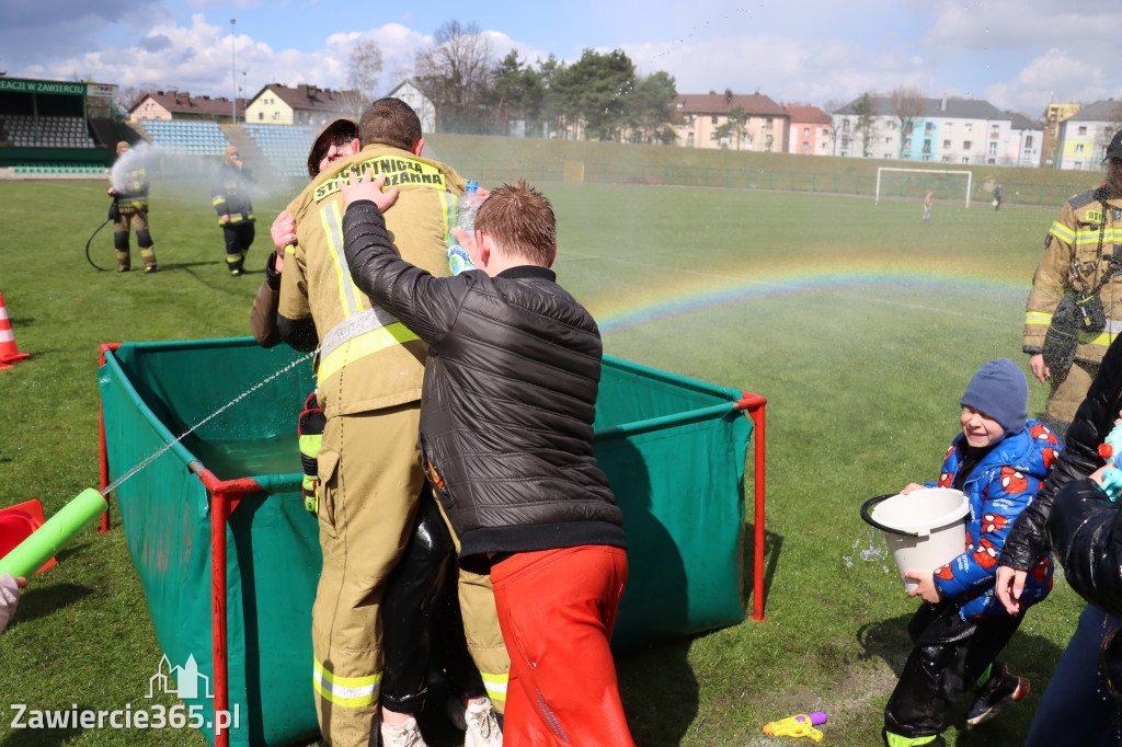 Fotorelacja: Lany Poniedziałek w Zawierciu!