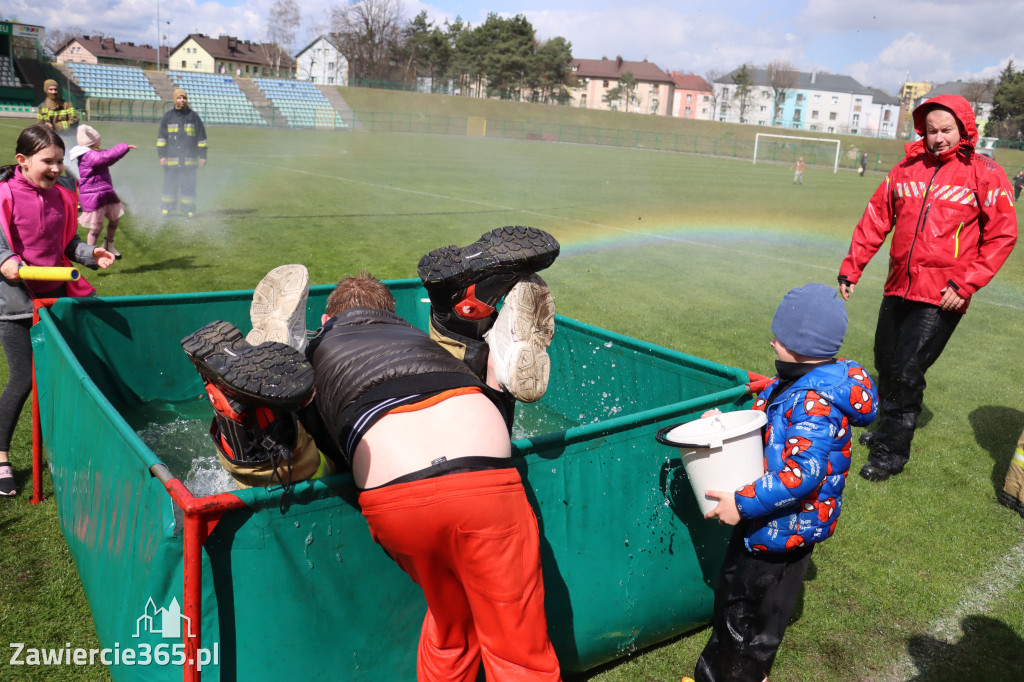 Fotorelacja: Lany Poniedziałek w Zawierciu!