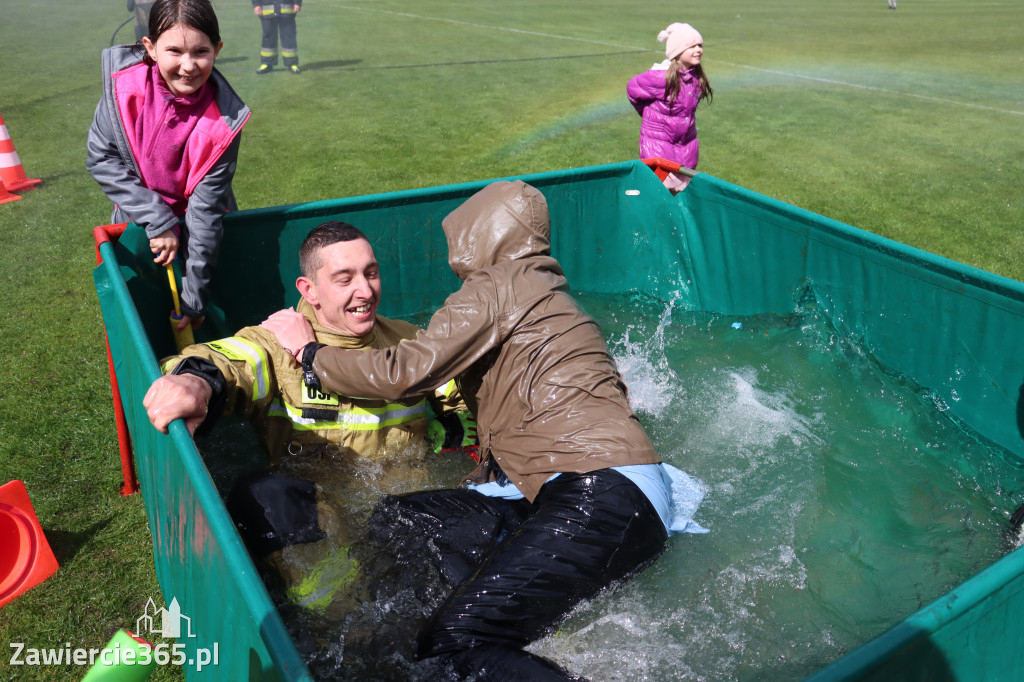 Fotorelacja: Lany Poniedziałek w Zawierciu!