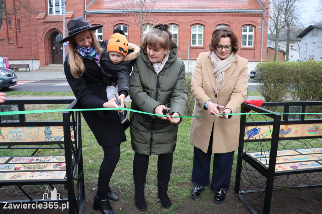Fotorelacja: Otwarcie instalacji artystycznej  ŁAWECZKI PRZEMYSŁOWEJ PAMIĘCI w Zawierciu