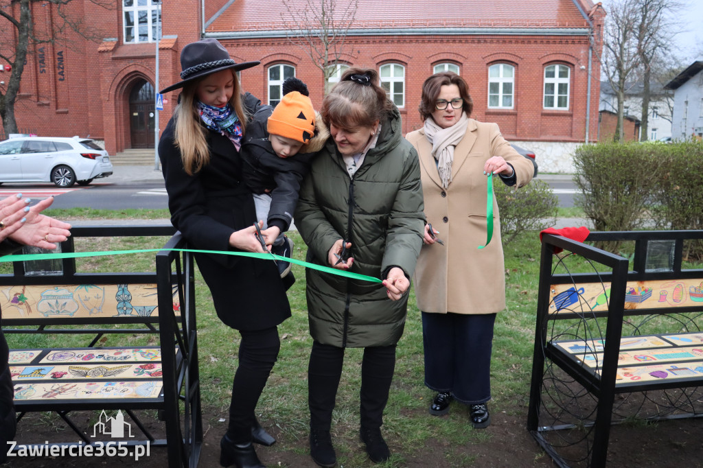 Fotorelacja: Otwarcie instalacji artystycznej  ŁAWECZKI PRZEMYSŁOWEJ PAMIĘCI w Zawierciu