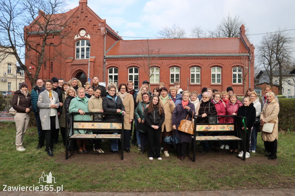 Fotorelacja: Otwarcie instalacji artystycznej  ŁAWECZKI PRZEMYSŁOWEJ PAMIĘCI w Zawierciu