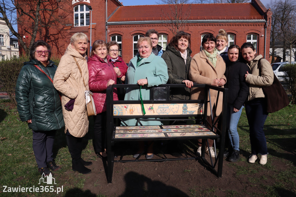 Fotorelacja: Otwarcie instalacji artystycznej  ŁAWECZKI PRZEMYSŁOWEJ PAMIĘCI w Zawierciu