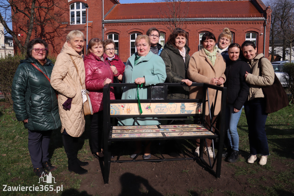 Fotorelacja: Otwarcie instalacji artystycznej  ŁAWECZKI PRZEMYSŁOWEJ PAMIĘCI w Zawierciu
