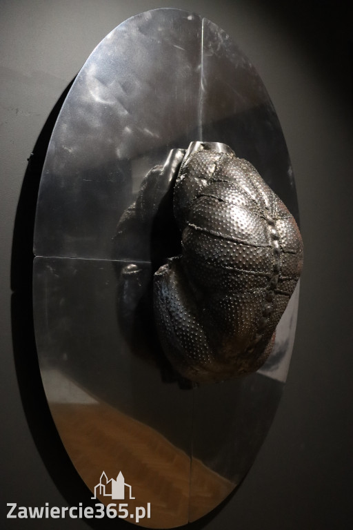 Fotorelacja: Wernisaż wystawy „Między linią a formą II” w MOK Zawiercie