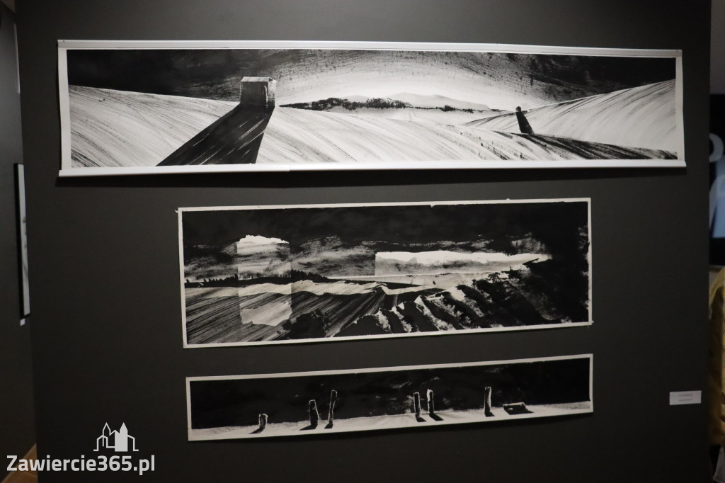 Fotorelacja: Wernisaż wystawy „Między linią a formą II” w MOK Zawiercie