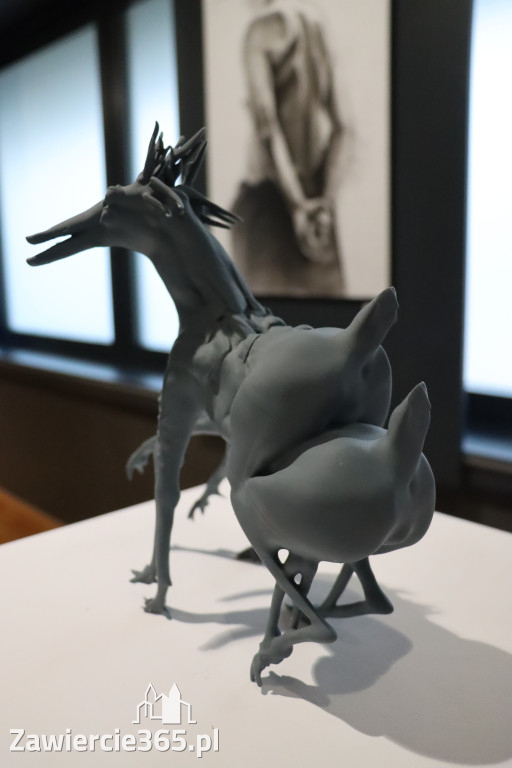 Fotorelacja: Wernisaż wystawy „Między linią a formą II” w MOK Zawiercie