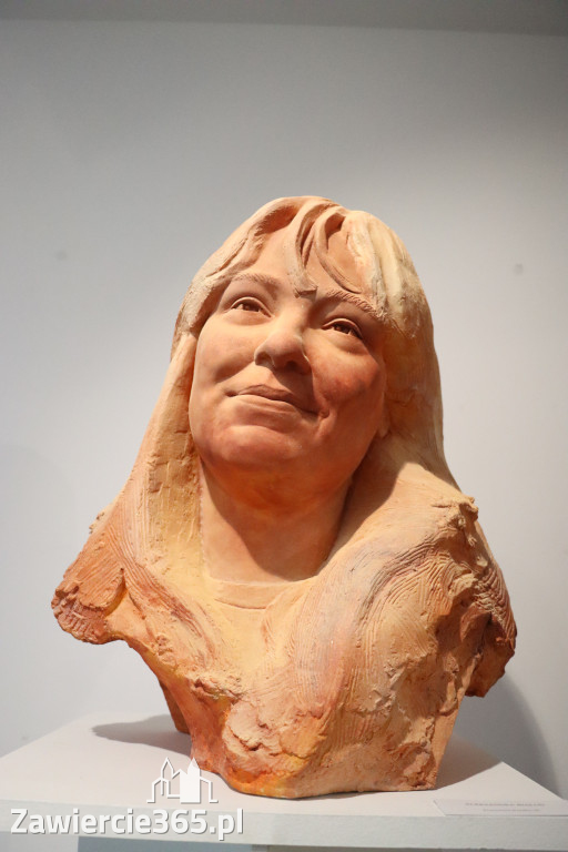 Fotorelacja: Wernisaż wystawy „Między linią a formą II” w MOK Zawiercie