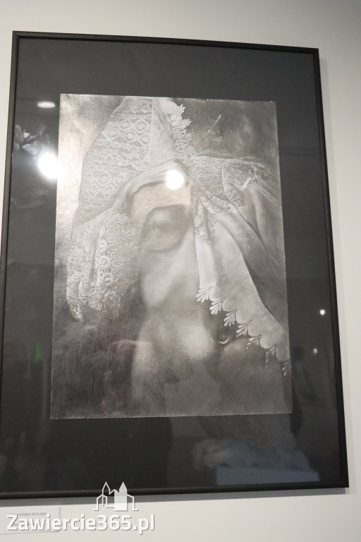 Fotorelacja: Wernisaż wystawy „Między linią a formą II” w MOK Zawiercie