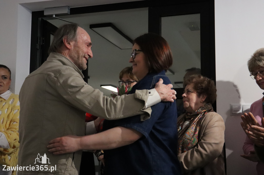 Fotorelacja: Wernisaż wystawy „Między linią a formą II” w MOK Zawiercie