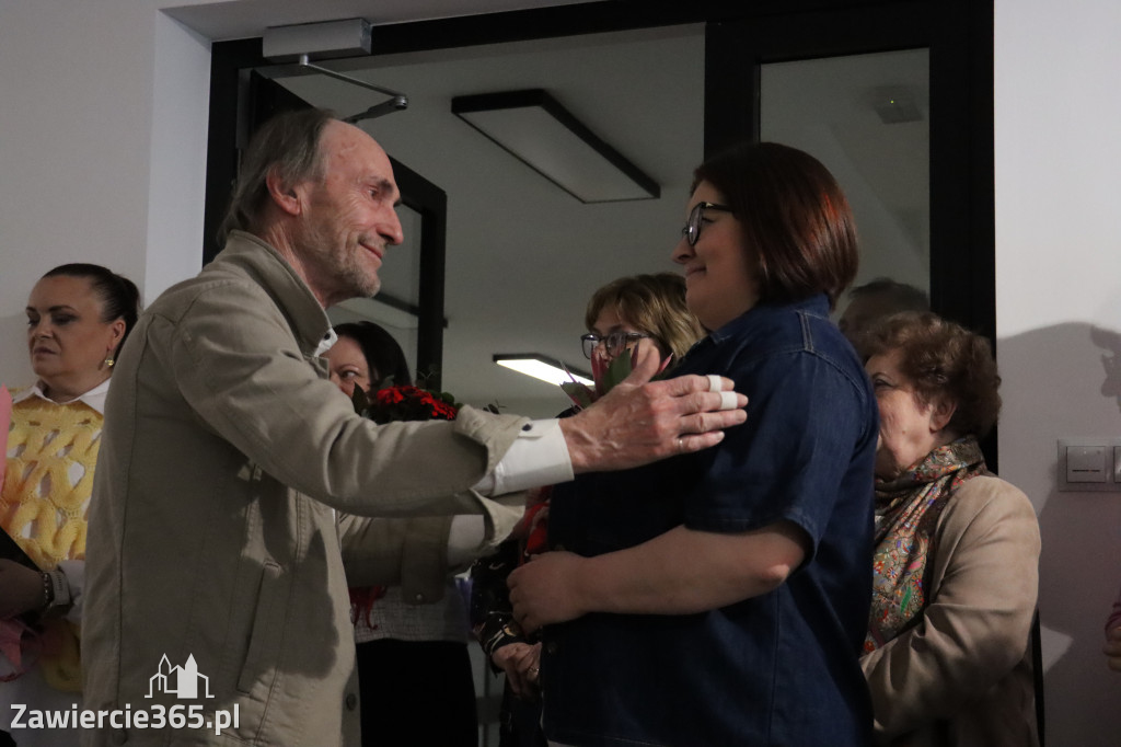 Fotorelacja: Wernisaż wystawy „Między linią a formą II” w MOK Zawiercie