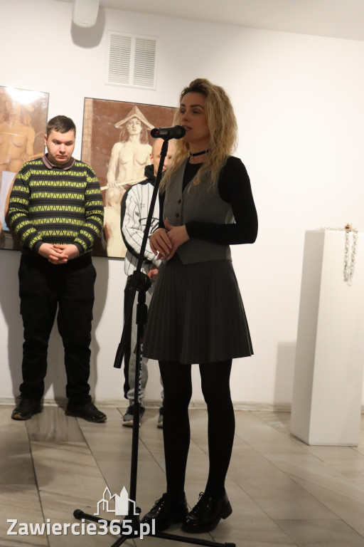 Fotorelacja: Wernisaż wystawy „Między linią a formą II” w MOK Zawiercie