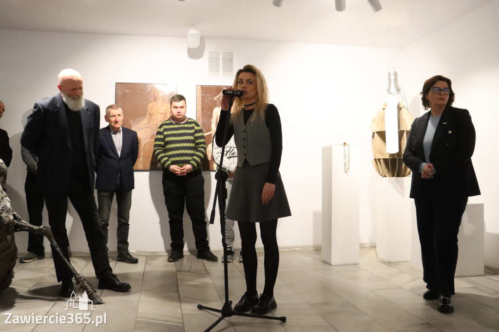 Fotorelacja: Wernisaż wystawy „Między linią a formą II” w MOK Zawiercie