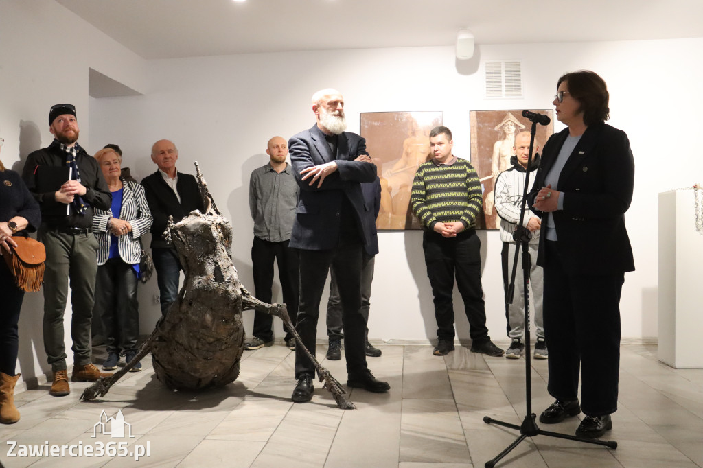 Fotorelacja: Wernisaż wystawy „Między linią a formą II” w MOK Zawiercie