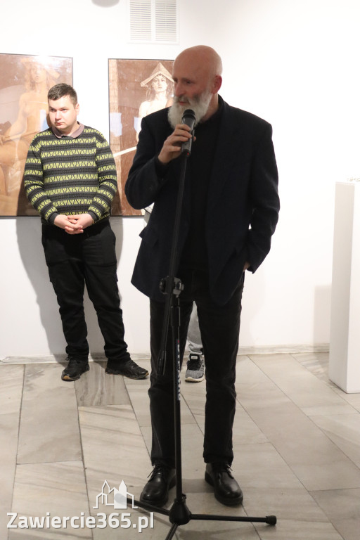Fotorelacja: Wernisaż wystawy „Między linią a formą II” w MOK Zawiercie