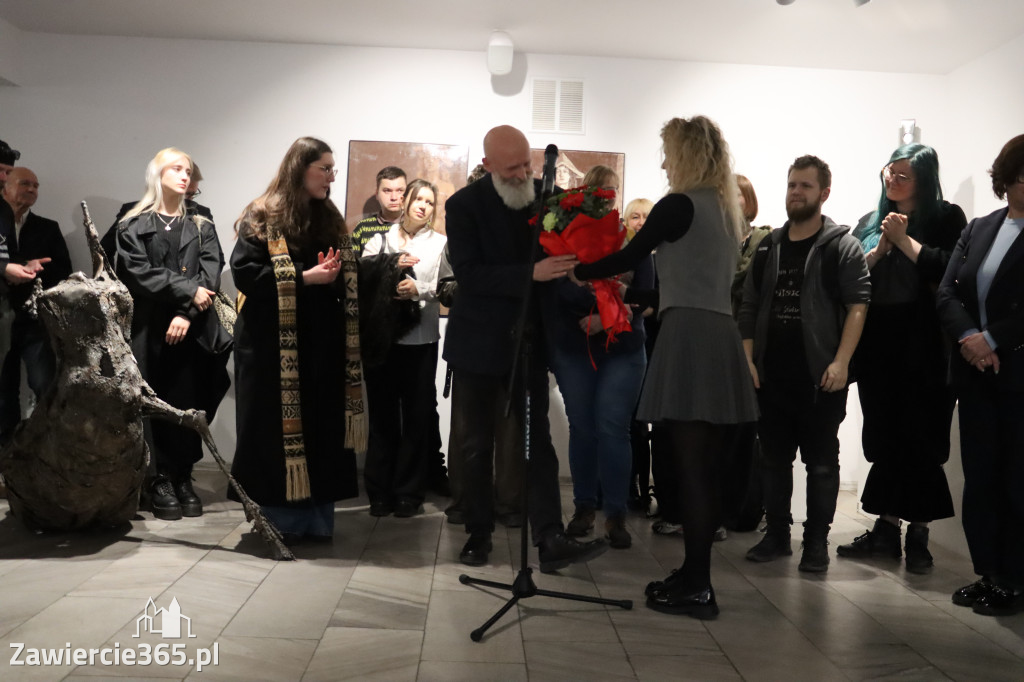 Fotorelacja: Wernisaż wystawy „Między linią a formą II” w MOK Zawiercie