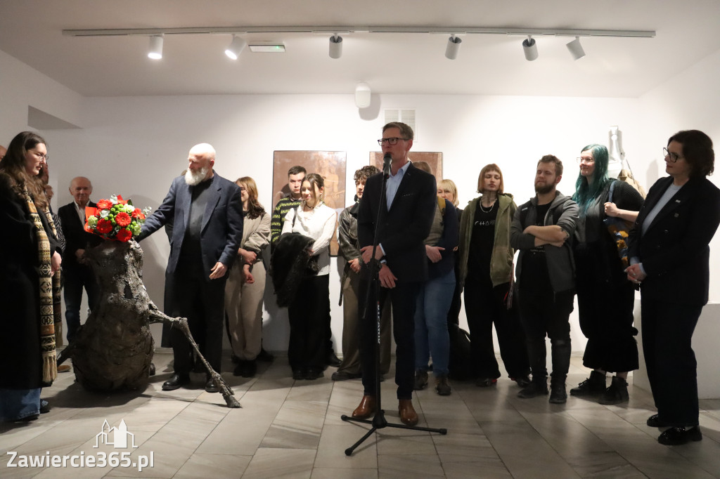 Fotorelacja: Wernisaż wystawy „Między linią a formą II” w MOK Zawiercie