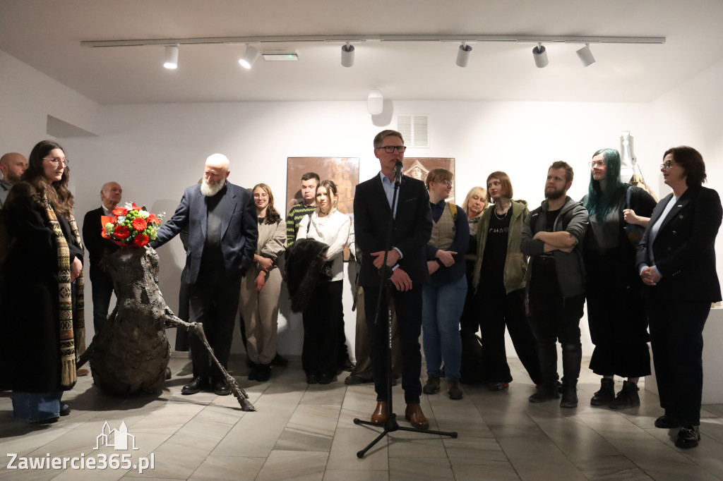 Fotorelacja: Wernisaż wystawy „Między linią a formą II” w MOK Zawiercie