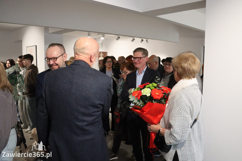 Fotorelacja: Wernisaż wystawy „Między linią a formą II” w MOK Zawiercie