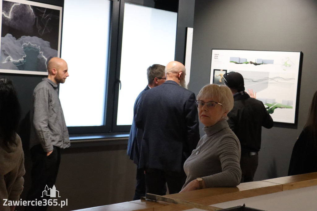 Fotorelacja: Wernisaż wystawy „Między linią a formą II” w MOK Zawiercie