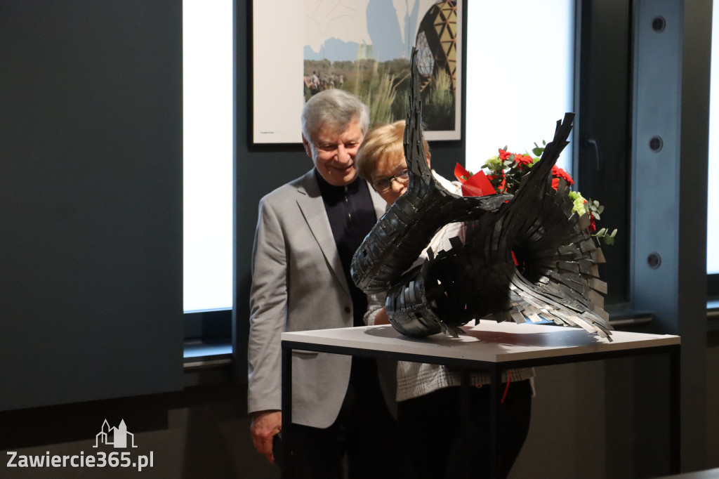 Fotorelacja: Wernisaż wystawy „Między linią a formą II” w MOK Zawiercie